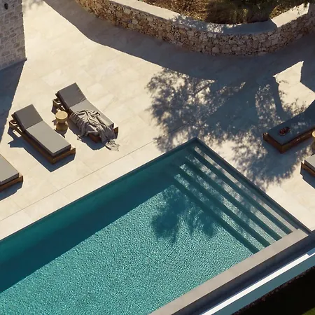 Veda Luxury With Infinity Pool, Jacuzzi And Outdoor Stone Bath Villa Ágios Nikolaos