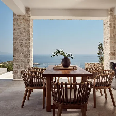 فيلة Veda Luxury With Infinity Pool, Jacuzzi And Outdoor Stone Bath